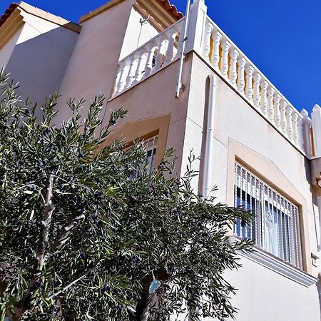 Fabulous Detached Large Villa 5 Bedrooms 3 Bathrooms Backing Onto Villamartin Golf Course Εξωτερικό φωτογραφία