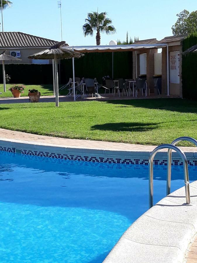 Fabulous Detached Large Villa 5 Bedrooms 3 Bathrooms Backing Onto Villamartin Golf Course Εξωτερικό φωτογραφία